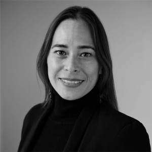 Carolina Yarza - Brakston Grey